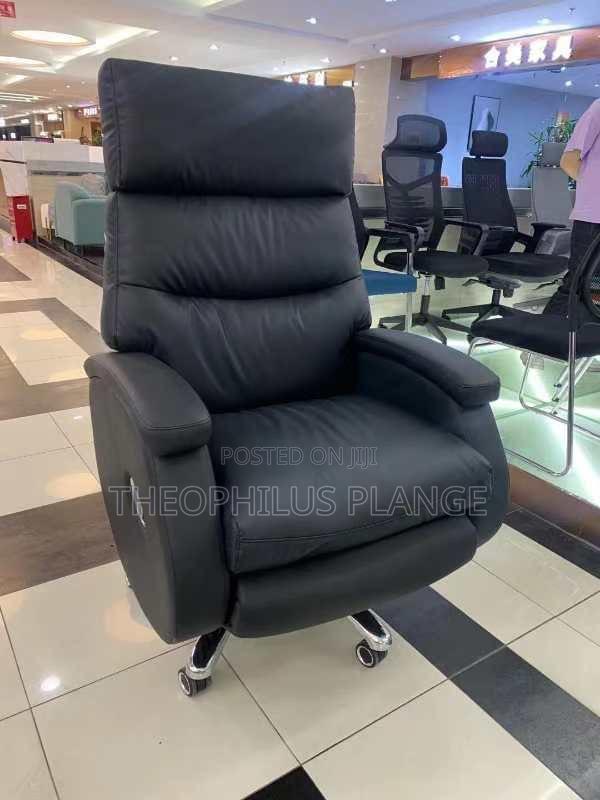 Black Ceo Office Chair / Ergonomic Swivel Chair · Photo 1