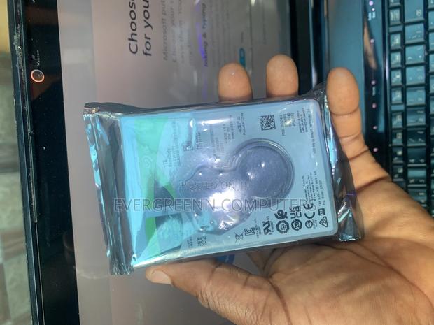 1tb Hard Drive for Laptop Internal and External Use · Photo 2
