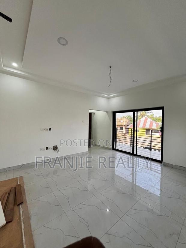 3bdrm House in Franjie Realty, Pokuase for sale · Photo 3