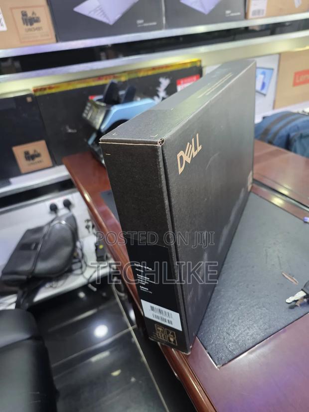 New Laptop Dell Pro 16 32GB Intel Core Ultra 7 SSD 1T · Photo 2