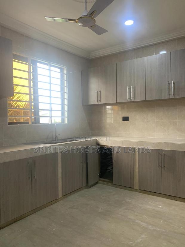 2bdrm Apartment in Zenith Bank, Spintex for rent · Photo 4