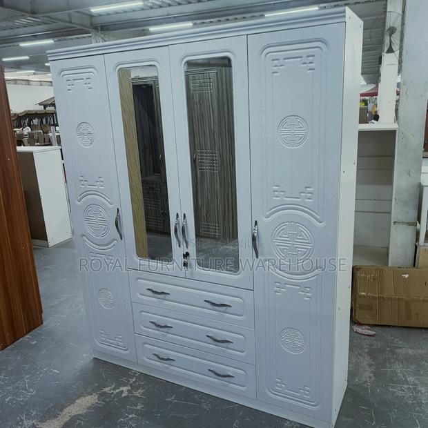 4 in Wooden Wardrobe (4doors) · Photo 1