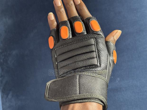 Quality Protective Hand Gloves for Gym Workout, Military and Riding · Photo 1