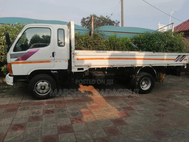 Hyundai Mighty 2005 White · Photo 6