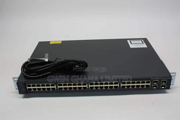 Ws-C3560v2-48ps-S, Catalyst Switch, 48xpoe+, 4 Sfp, Layer 3 Managed · Photo 4