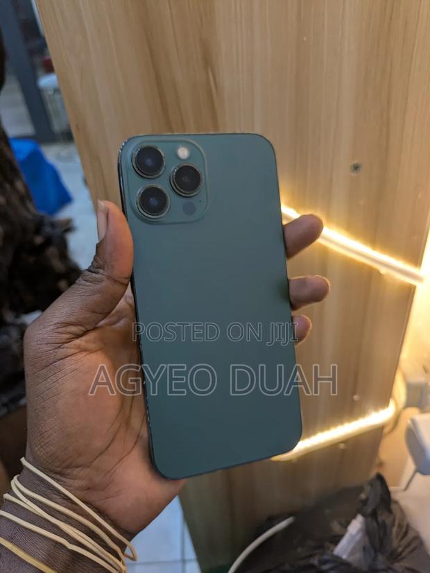 Apple iPhone 13 Pro Max 128 GB Green · Photo 1