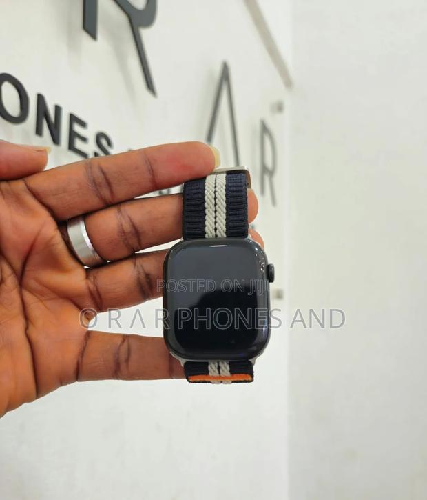 Apple Watch Series 10 · Photo 1