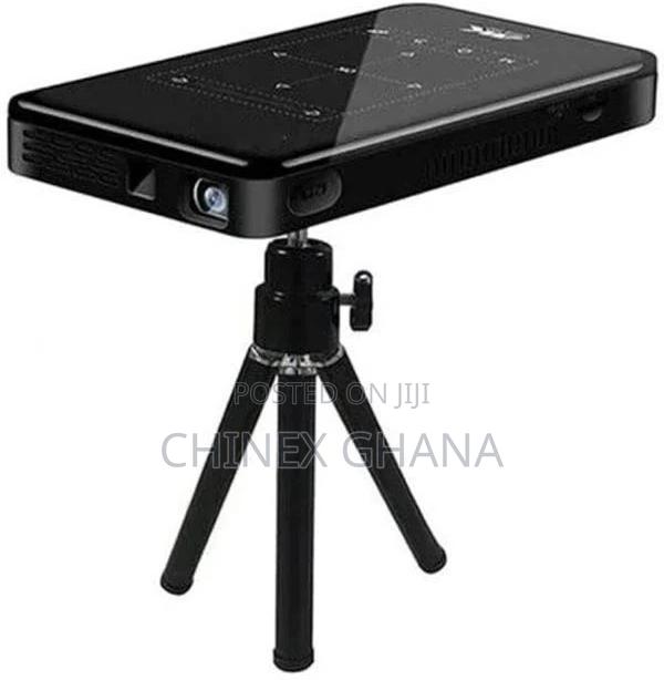 Po9 Mini Smart Projector · Photo 1