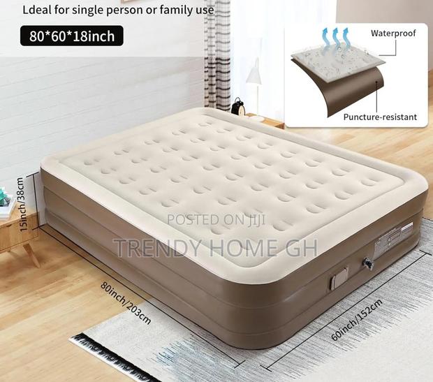 Double Inflatable/Air Bed · Photo 1
