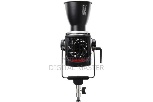 Aputure Storm 400x Tunable White Led Monolight (V-mount) · Photo 2