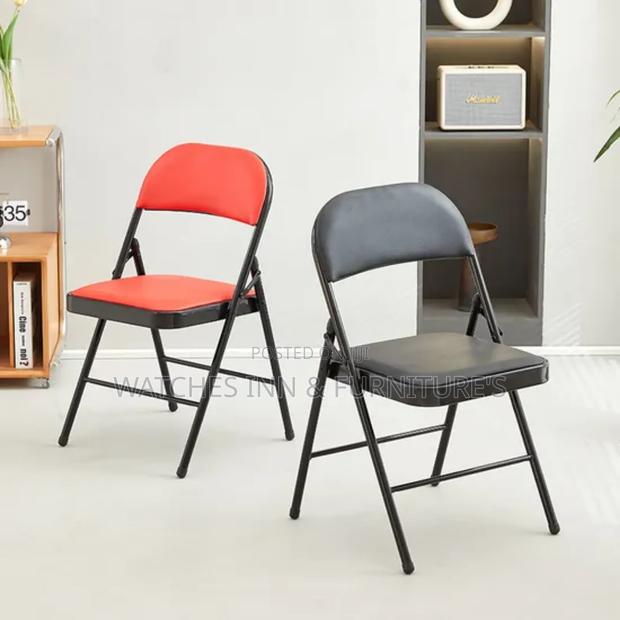 F O B Folding Leather Padded Chair · Photo 1