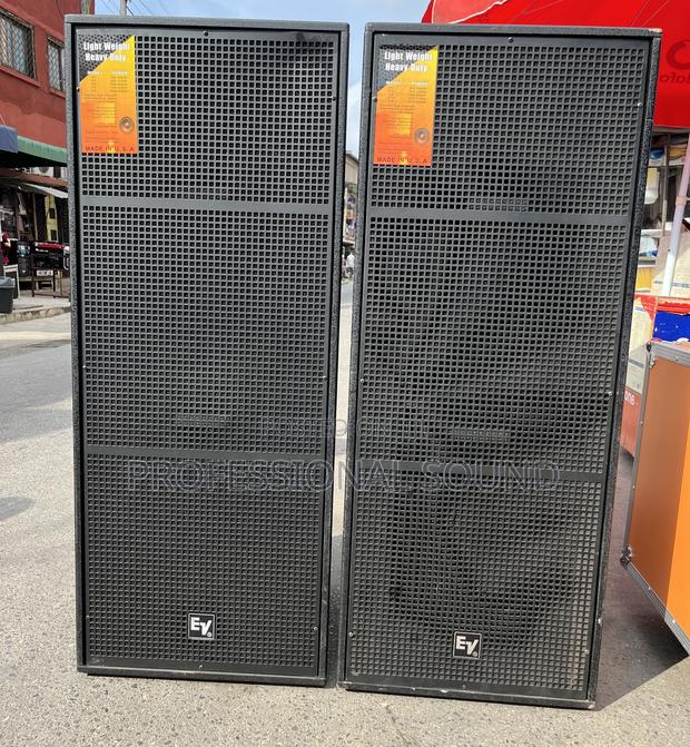 Electro-Voice Ds214p Dual 15-Inch Full-Range Passive Pa Speakers. · Photo 1