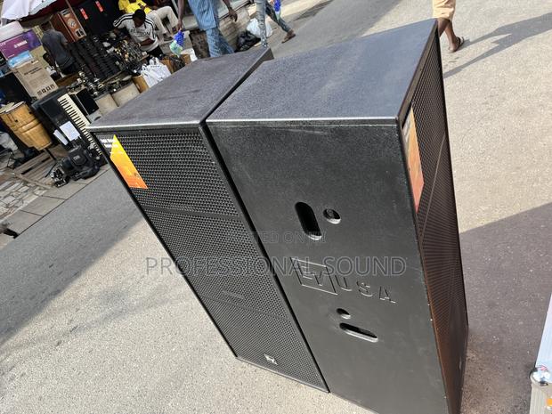 Electro-Voice Ds214p Dual 15-Inch Full-Range Passive Pa Speakers. · Photo 5