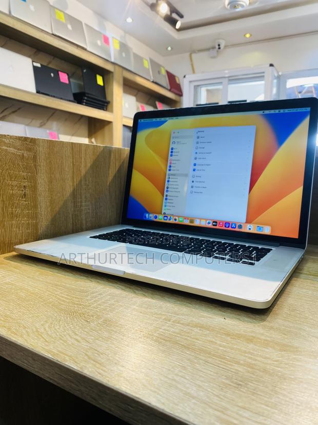 Laptop Apple MacBook Pro 2012 8GB Intel Core i7 SSD 256GB · Photo 3