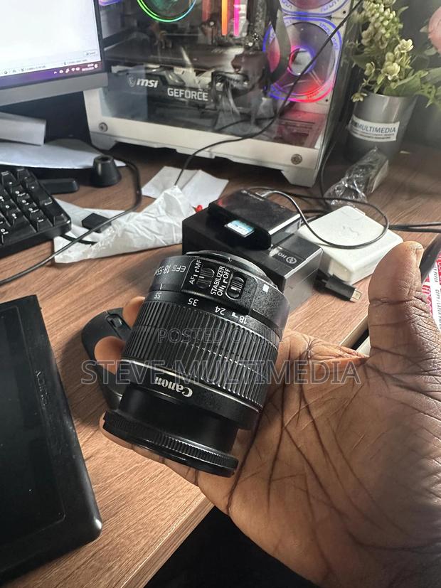 Canon 18-55mm Kit Lens · Photo 1