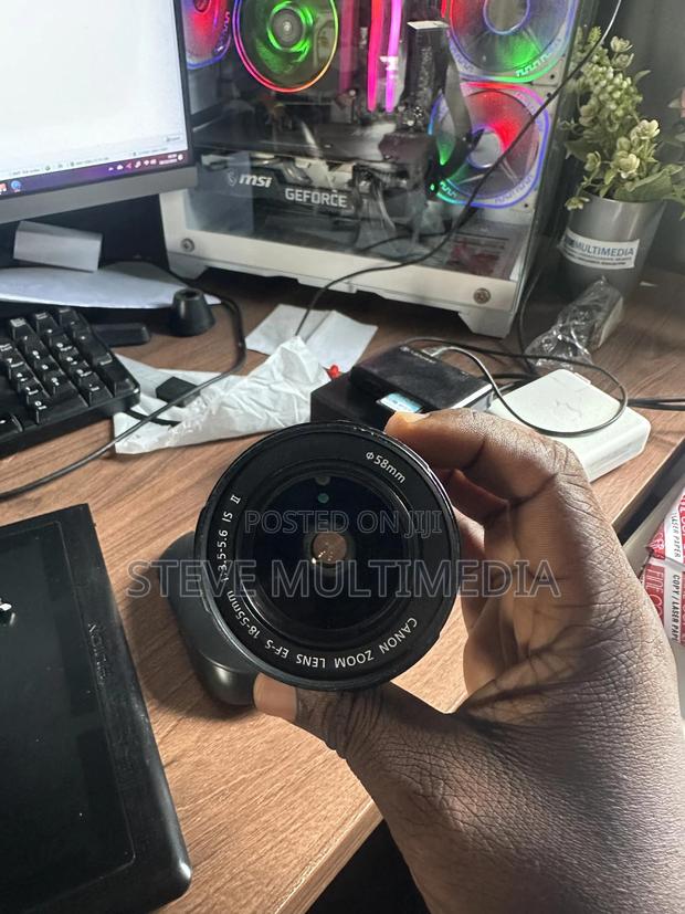 Canon 18-55mm Kit Lens · Photo 3
