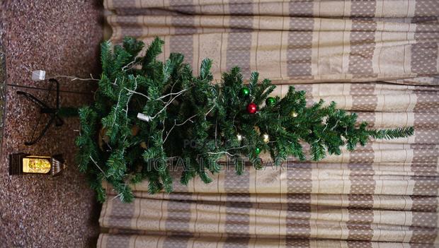 180cm Christmas Tree Without Light · Photo 1