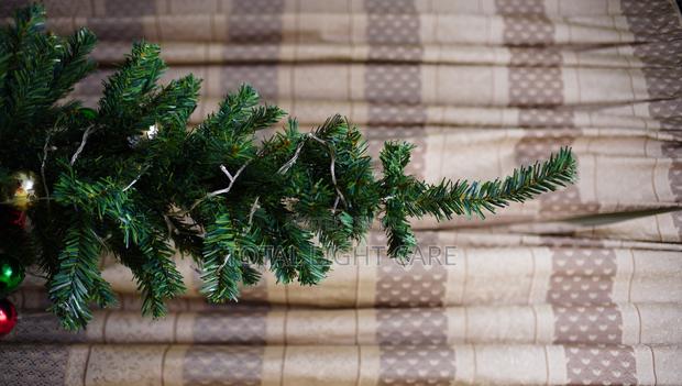 180cm Christmas Tree Without Light · Photo 3