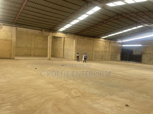 1,000 SQM Warehouse at North Kaneshie for Rent · Photo 3