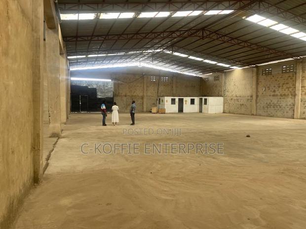1,000 SQM Warehouse at North Kaneshie for Rent · Photo 4