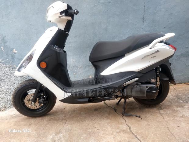 Yamaha 2016 White · Photo 6