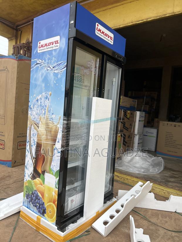 Innova I-72 Sf Display Fridge · Photo 2
