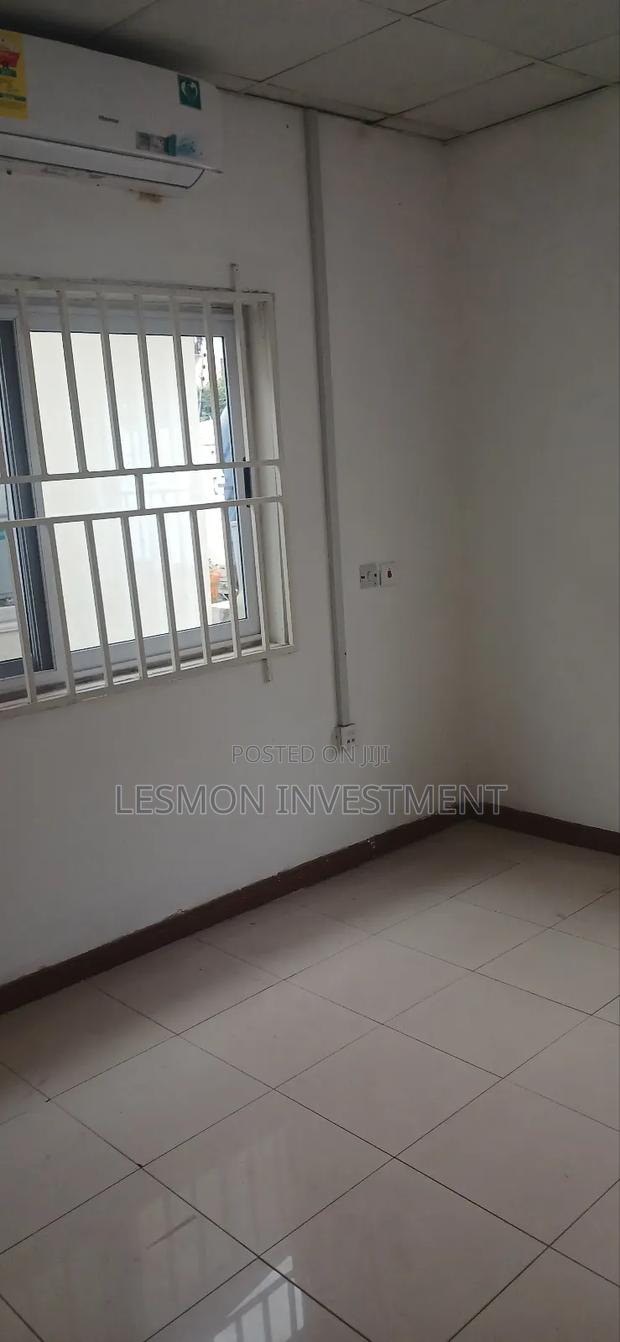 4 Bedrooms + 2 Rooms B/Q at North Dzorwulu for Rent $2500 · Photo 6