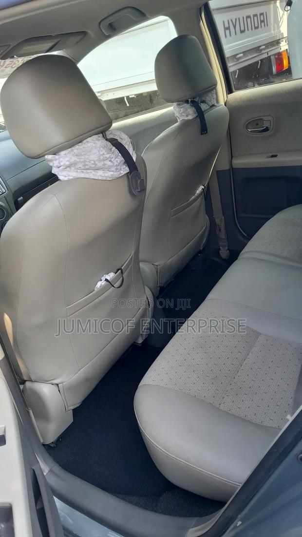 Toyota Vitz 2010 Gray · Photo 7