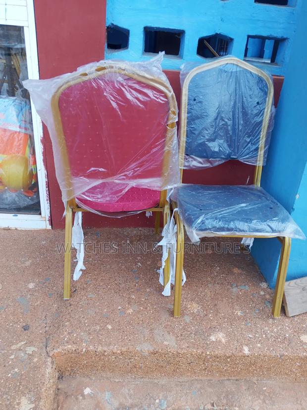 Manufacturer Factory Price Stackable Chair · Photo 1