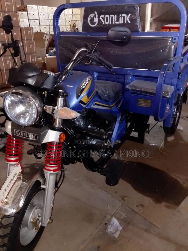 New Tricycle 2025 Blue · Photo 3