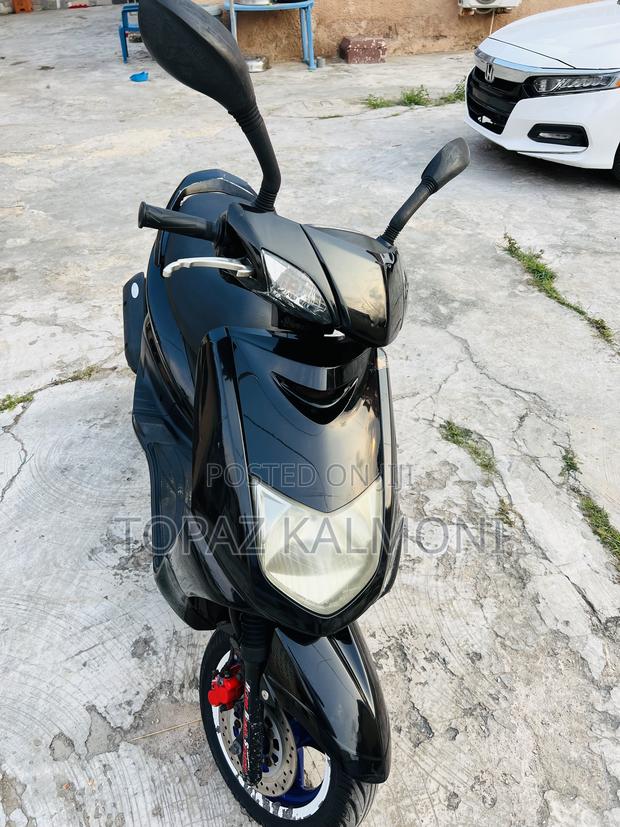 Yamaha 2008 Blue · Photo 4