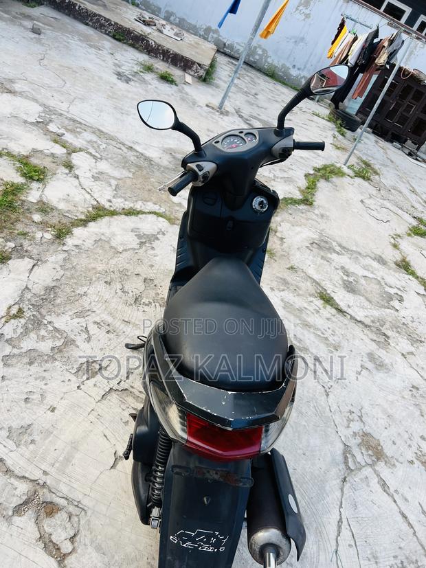 Yamaha 2008 Blue · Photo 6