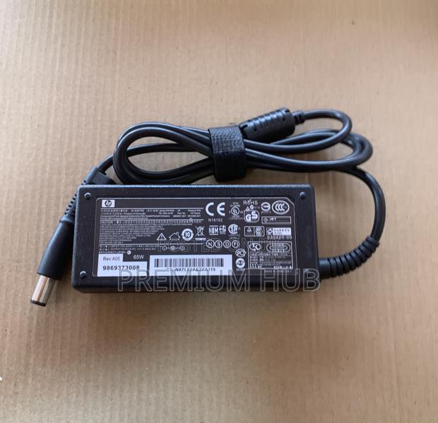 Hp Charger (Big Pin) · Photo 1