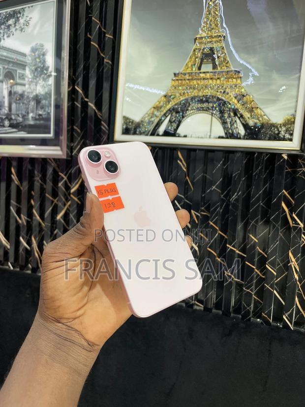 Apple iPhone 15 Plus 128 GB Pink · Photo 2