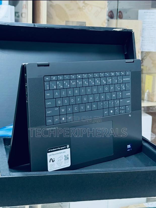 New Laptop HP OmniBook X Flip 16" 16GB Intel Core Ultra 7 SSD 1T · Photo 2