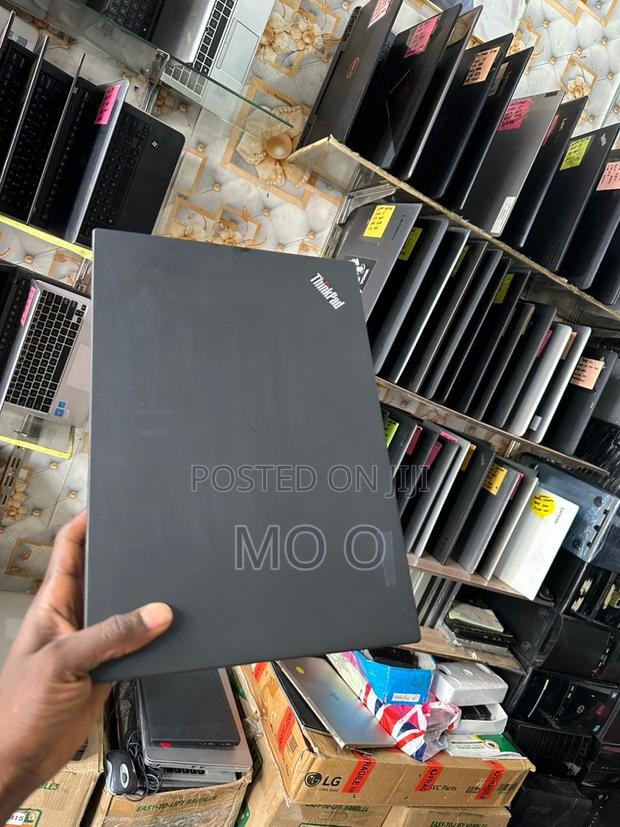 Laptop Lenovo Thinkpad T490s 8GB Intel Core I7 SSD 256GB · Photo 1