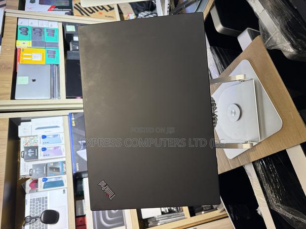 Laptop Lenovo ThinkPad P53 32GB Intel Core I7 SSD 512GB · Photo 8