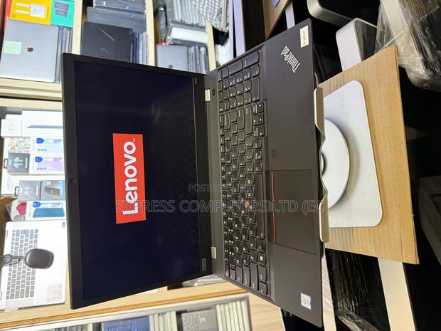 Laptop Lenovo ThinkPad P53 32GB Intel Core I7 SSD 512GB · Photo 3