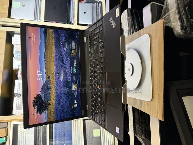 Laptop Lenovo ThinkPad P53 32GB Intel Core I7 SSD 512GB · Photo 4