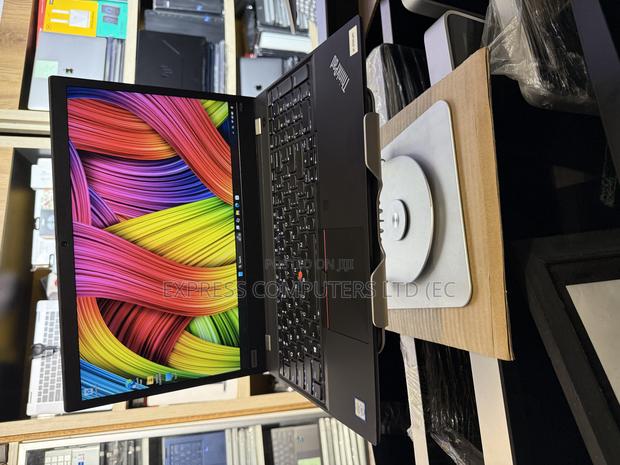 Laptop Lenovo ThinkPad P53 32GB Intel Core I7 SSD 512GB · Photo 1