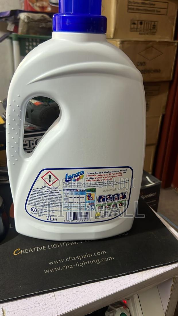 Lanza Brezza Mediterranea Liquid Laundry Detergent · Photo 2