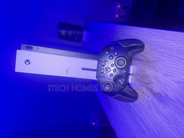 Xbox One S · Photo 3