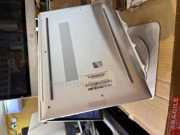 Laptop HP EliteBook 840 G10 16GB Intel Core I5 SSHD (Hybrid) 512GB · Photo 6