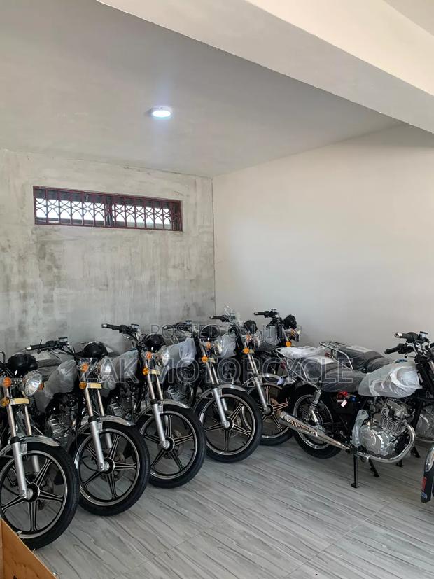 New Haojue HJ125-8K 2025 Black · Photo 2