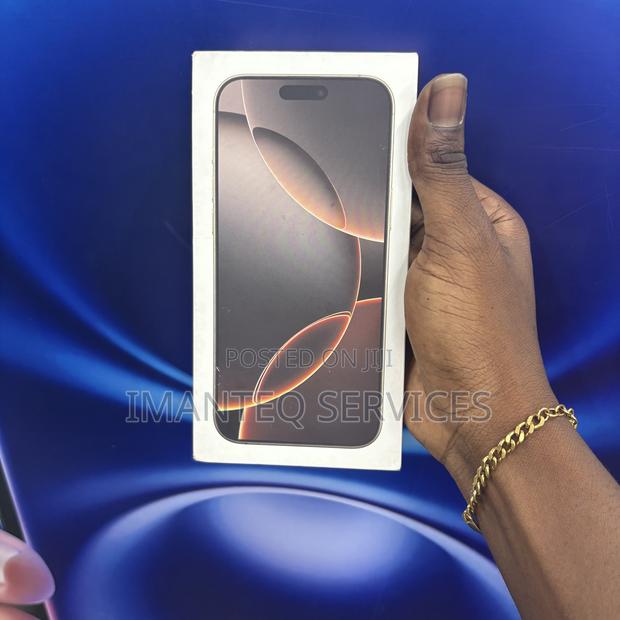 New Apple iPhone 16 Pro Max 256 GB Gold · Photo 1
