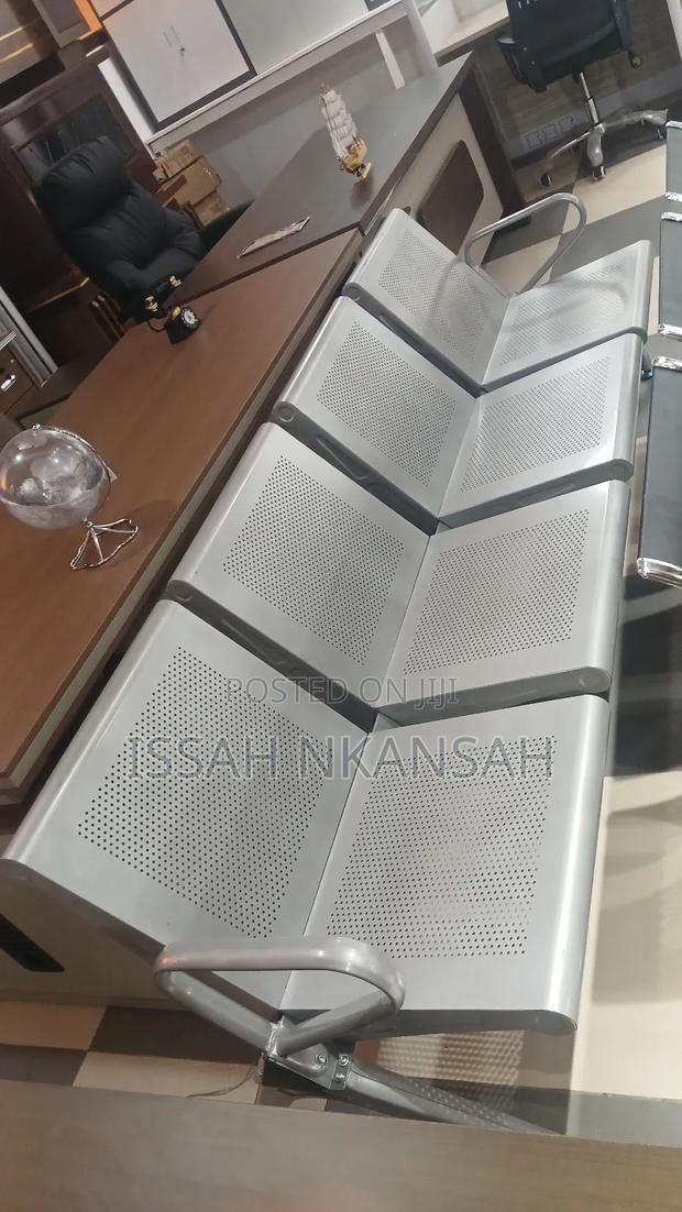 4 in 1 Office Waiting Chair. · Photo 2
