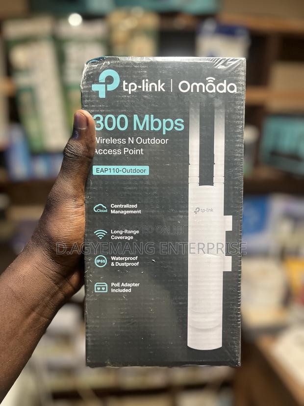 Tp Link Eap110 Outdoor Acess Point and Repeater · Photo 1