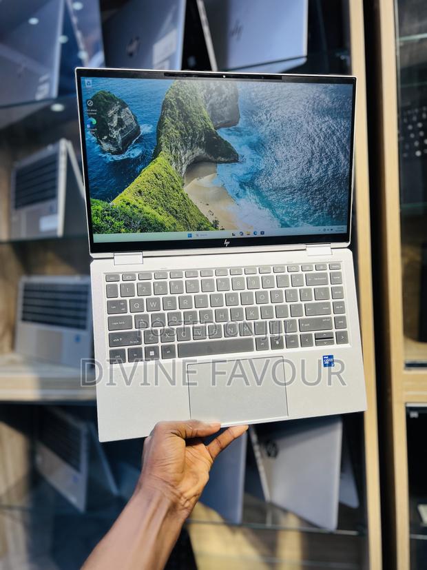 Laptop HP EliteBook 1040 G8 16GB Intel Core i7 SSD 512GB · Photo 1