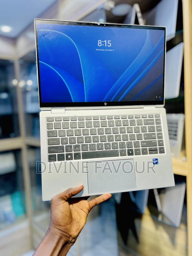 Laptop HP EliteBook 1040 G8 16GB Intel Core i7 SSD 512GB · Photo 3