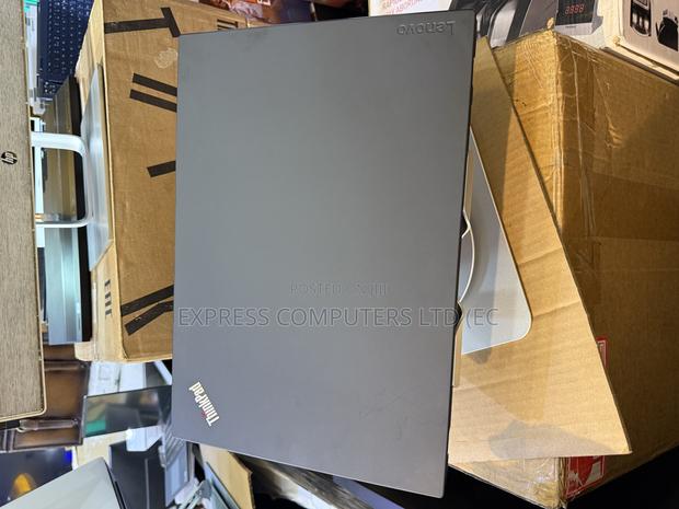 Laptop Lenovo ThinkPad P52s 32GB Intel Core I7 SSD 512GB · Photo 3